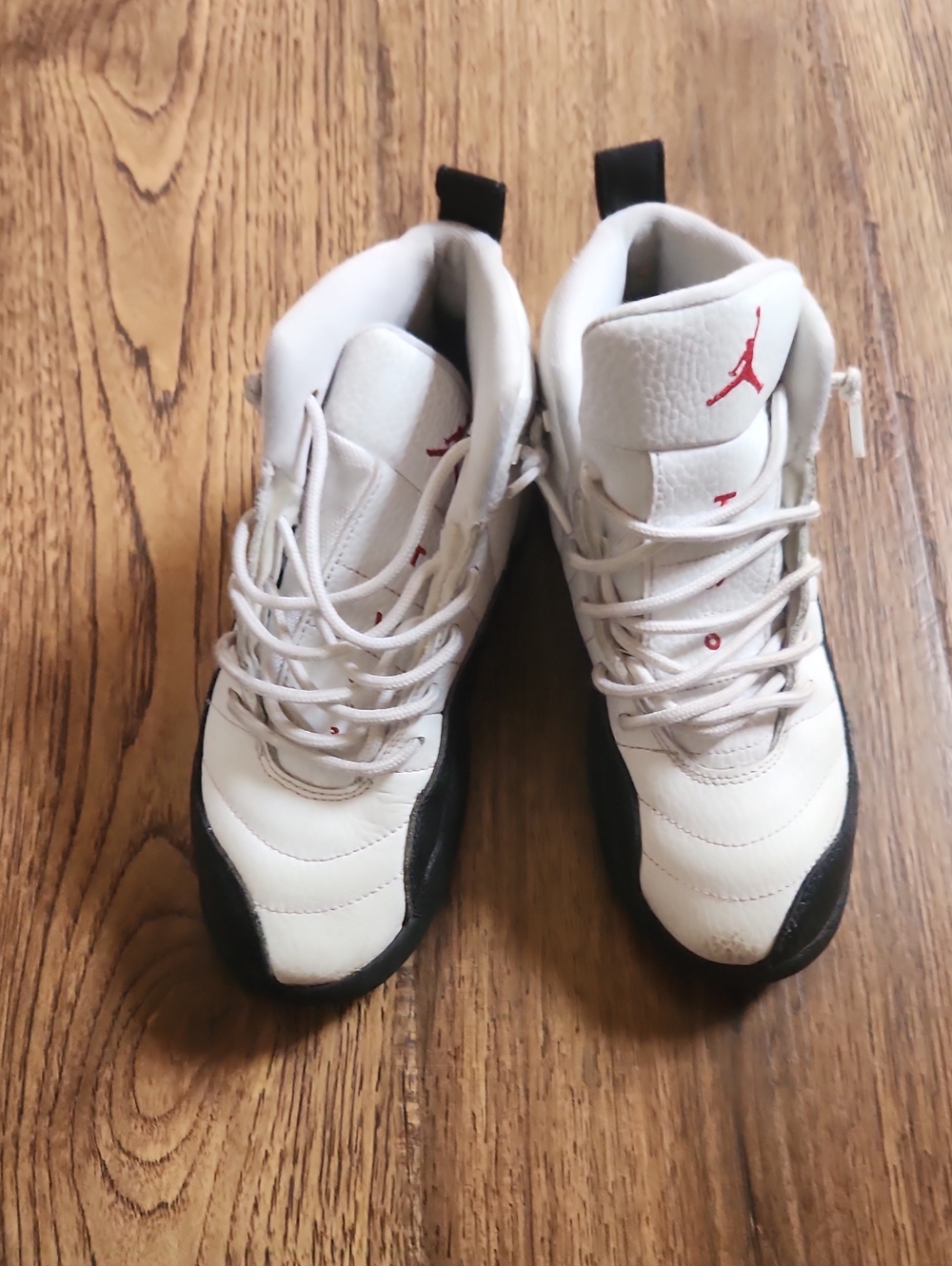 Jordan Kids White, Black & Red Retro Basketball Sneakers